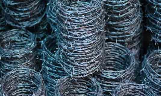 081809595918 (XL) | Kawat Duri (30 Mtr)