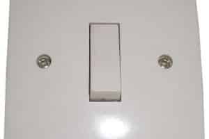 081809595918 (XL) | IB N-G ENGKEL “BROCO” 6611