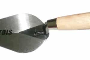 Sendok Semen 6′ Lancip Gagang Kayu “KIMTOIS”