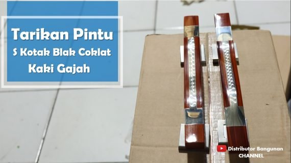 Tarikan Pintu S Kotak Blak Coklat Kaki Gajah
